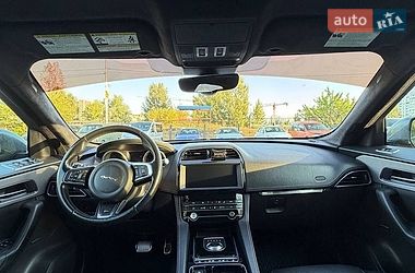 Внедорожник / Кроссовер Jaguar F-Pace 2019 в Киеве фото 9 Внедорожник / Кроссовер Jaguar F-Pace 2019 в Киеве