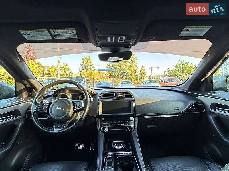 Внедорожник / Кроссовер Jaguar F-Pace 2019 в Киеве фото 9 Внедорожник / Кроссовер Jaguar F-Pace 2019 в Киеве
