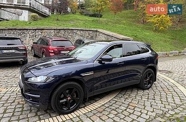 Внедорожник / Кроссовер Jaguar F-Pace 2016 в Киеве