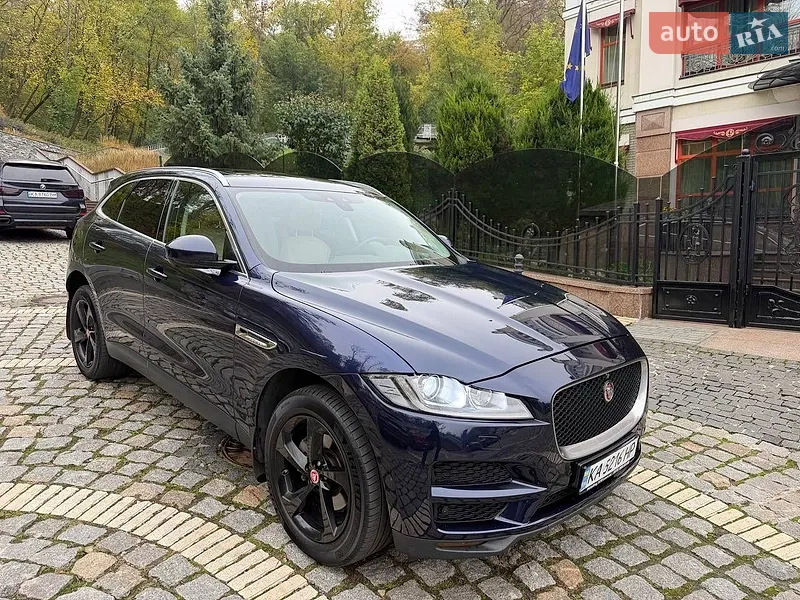 Jaguar F-Pace