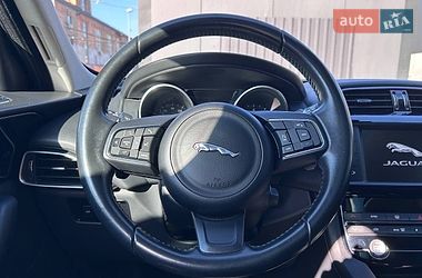 Внедорожник / Кроссовер Jaguar F-Pace 2016 в Киеве