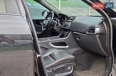Внедорожник / Кроссовер Jaguar F-Pace 2019 в Киеве