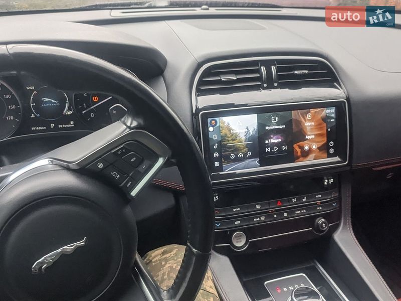 Внедорожник / Кроссовер Jaguar F-Pace 2016 в Вышгороде