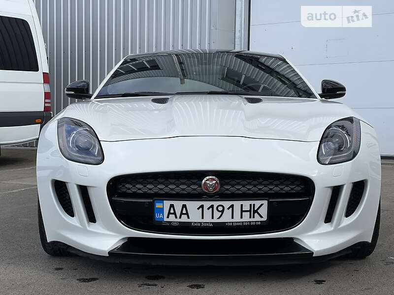 Купе Jaguar F-Type 2015 в Киеве