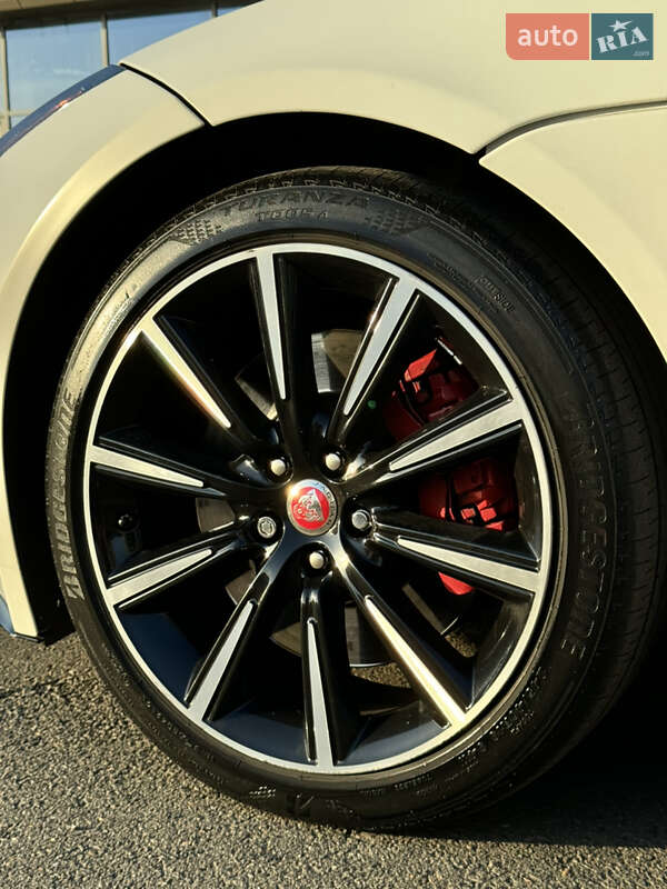 Купе Jaguar F-Type 2014 в Одессе