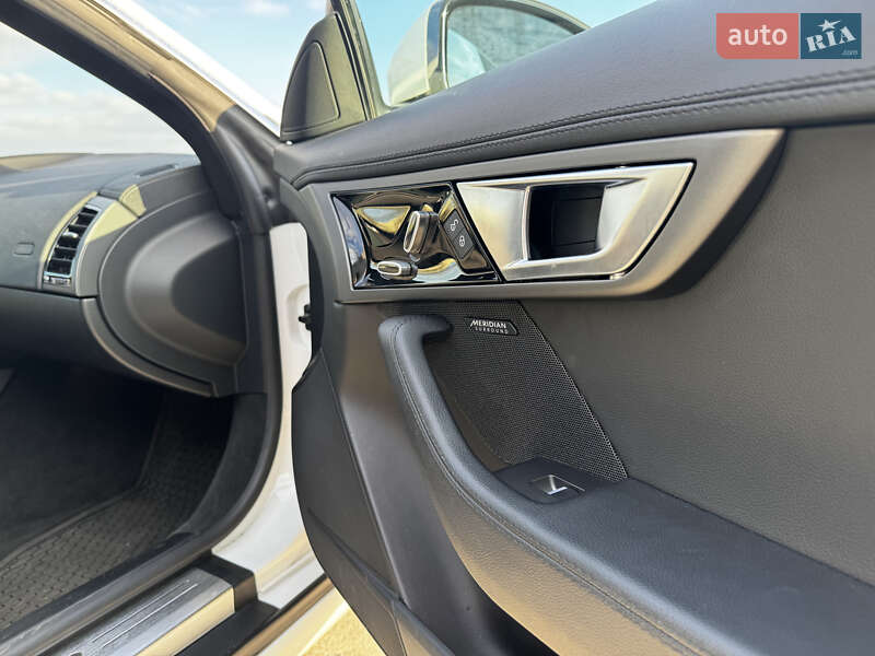 Купе Jaguar F-Type 2016 в Одесі