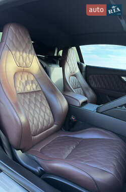 Купе Jaguar F-Type 2015 в 
