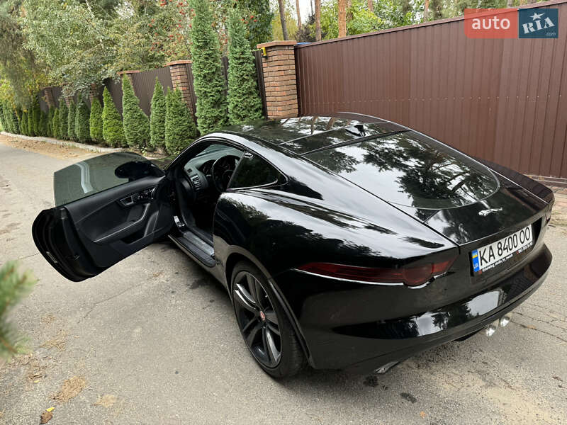 Купе Jaguar F-Type 2015 в Киеве