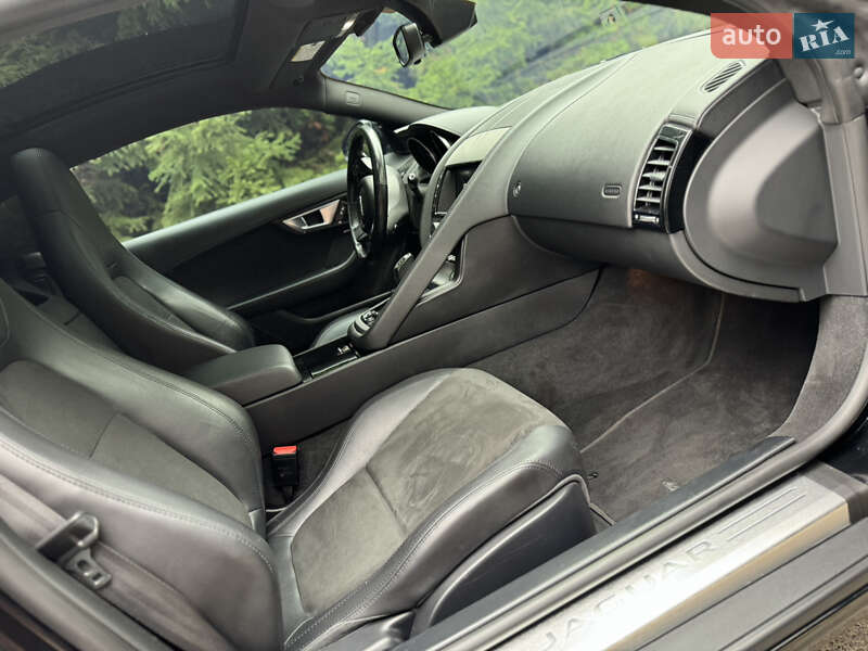 Купе Jaguar F-Type 2015 в Киеве