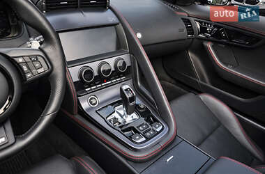 Кабриолет Jaguar F-Type 2020 в 