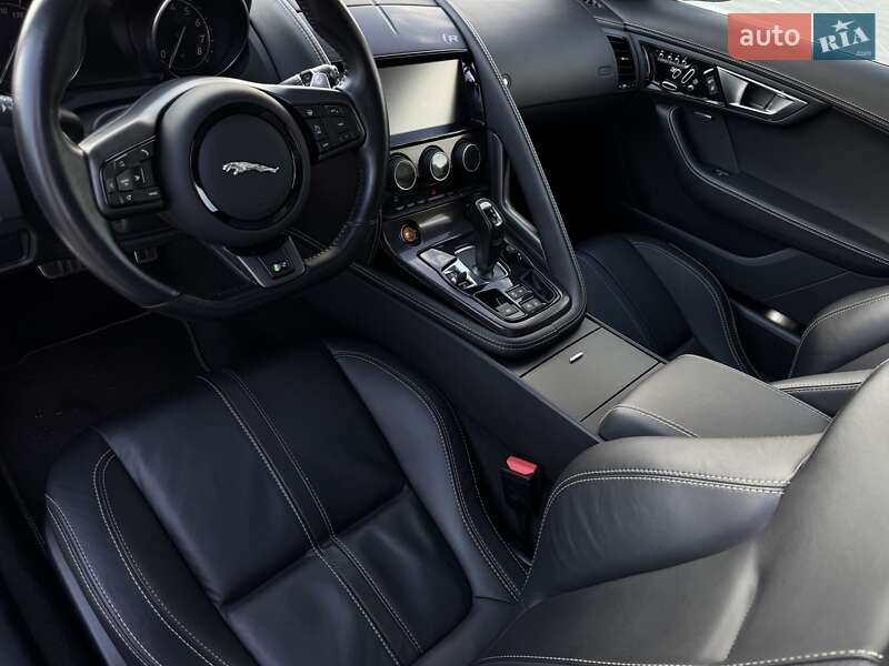Купе Jaguar F-Type 2015 в Киеве