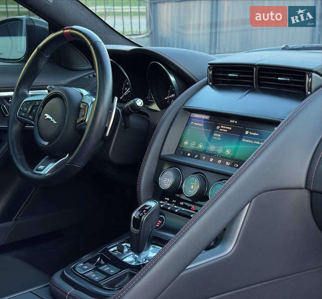 Купе Jaguar F-Type 2019 в Киеве фото 17 Купе Jaguar F-Type 2019 в Киеве