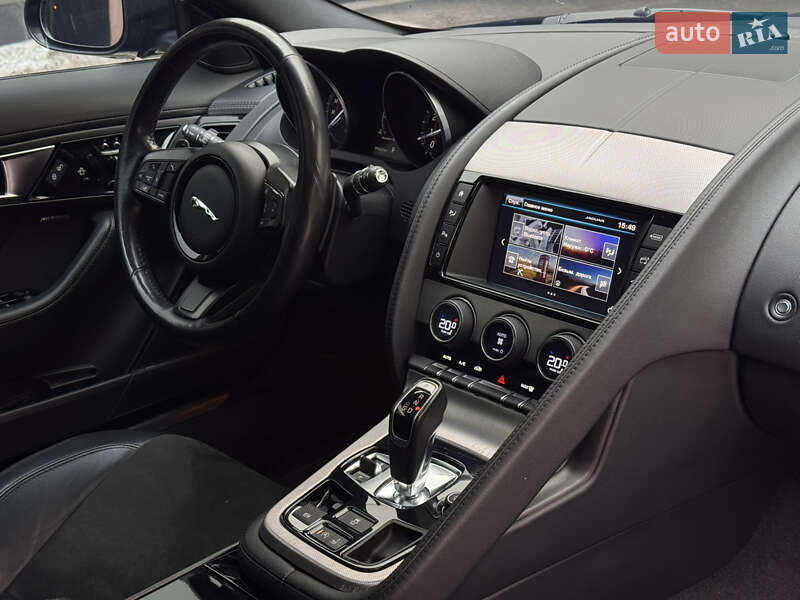 Купе Jaguar F-Type 2015 в Киеве фото 22 Купе Jaguar F-Type 2015 в Киеве