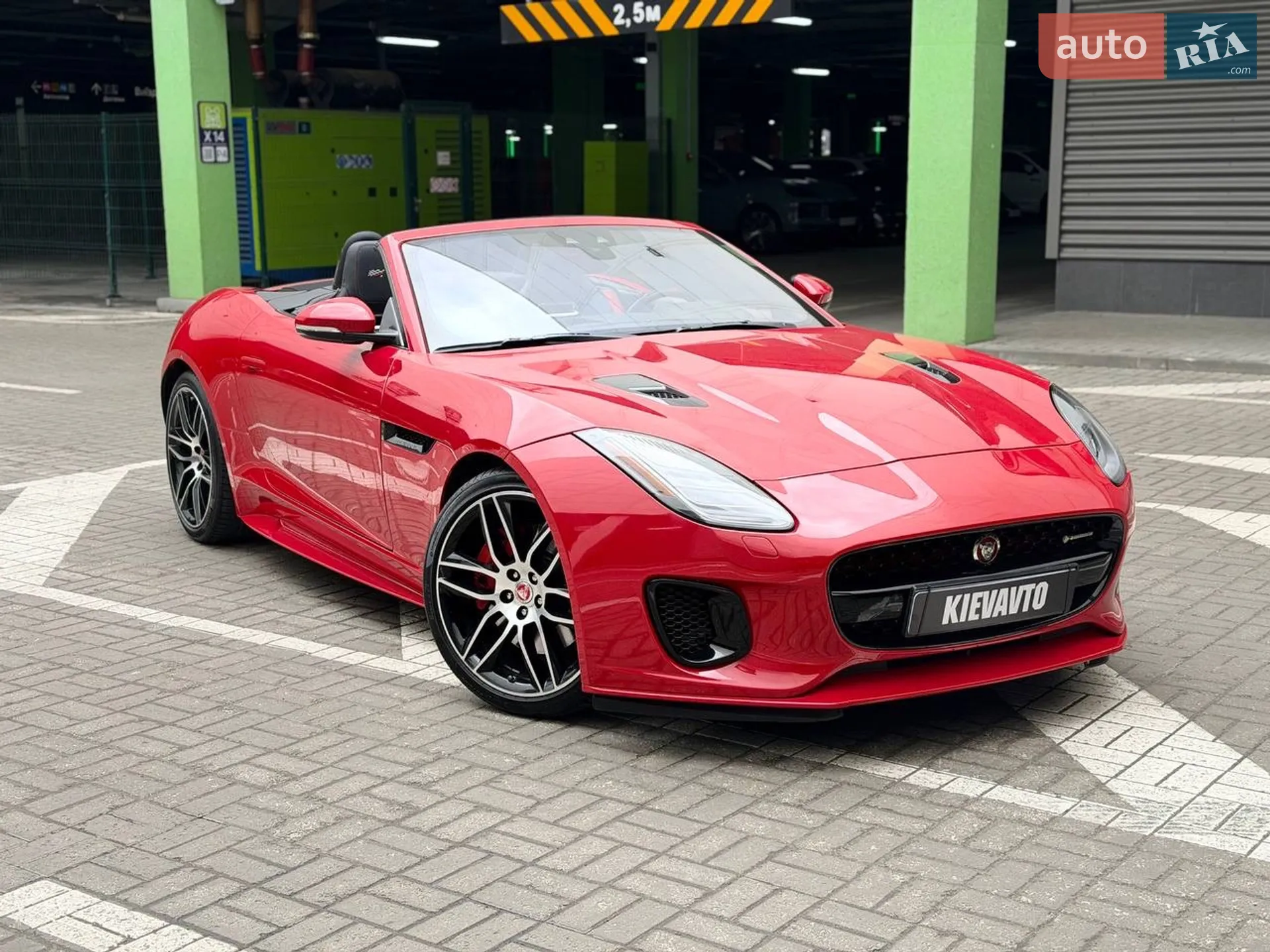 2019 Jaguar F-Type - мініатюра 2