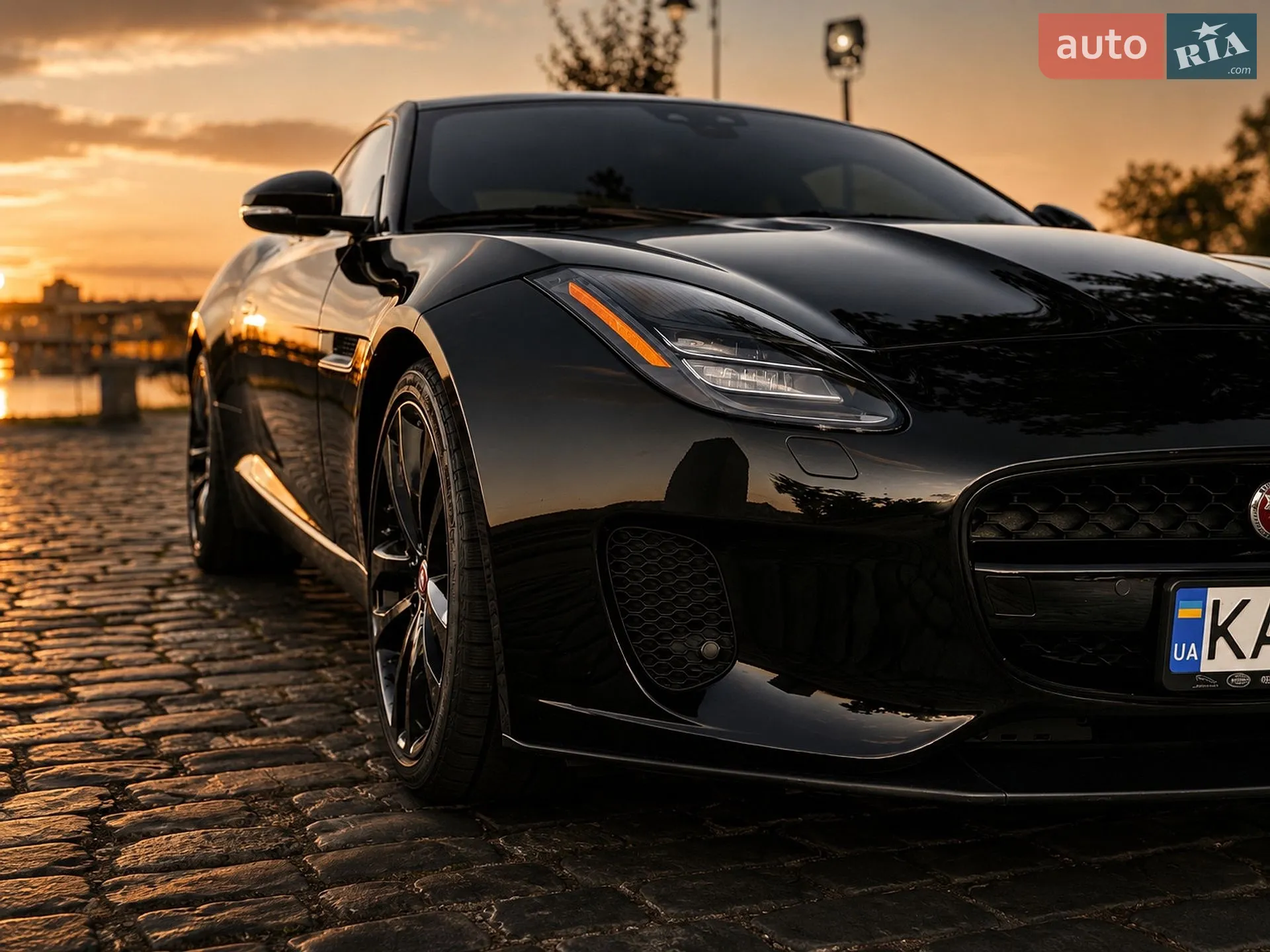 2018 Jaguar F-Type - мініатюра 3
