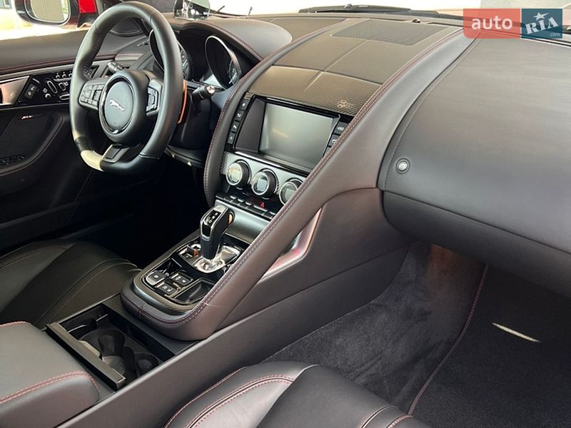 Купе Jaguar F-Type 2016 в Днепре