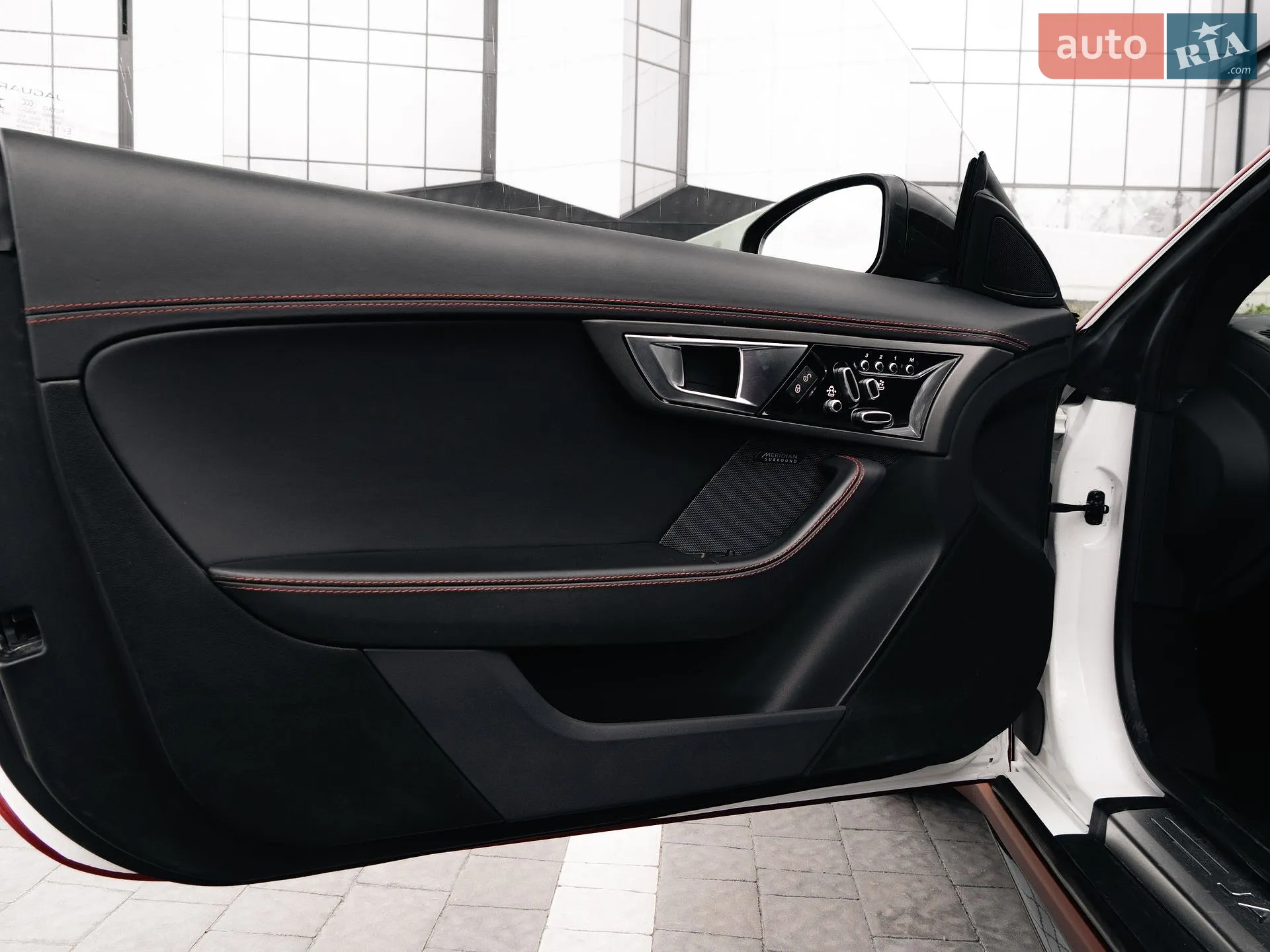 2015 Jaguar F-Type - мініатюра 39