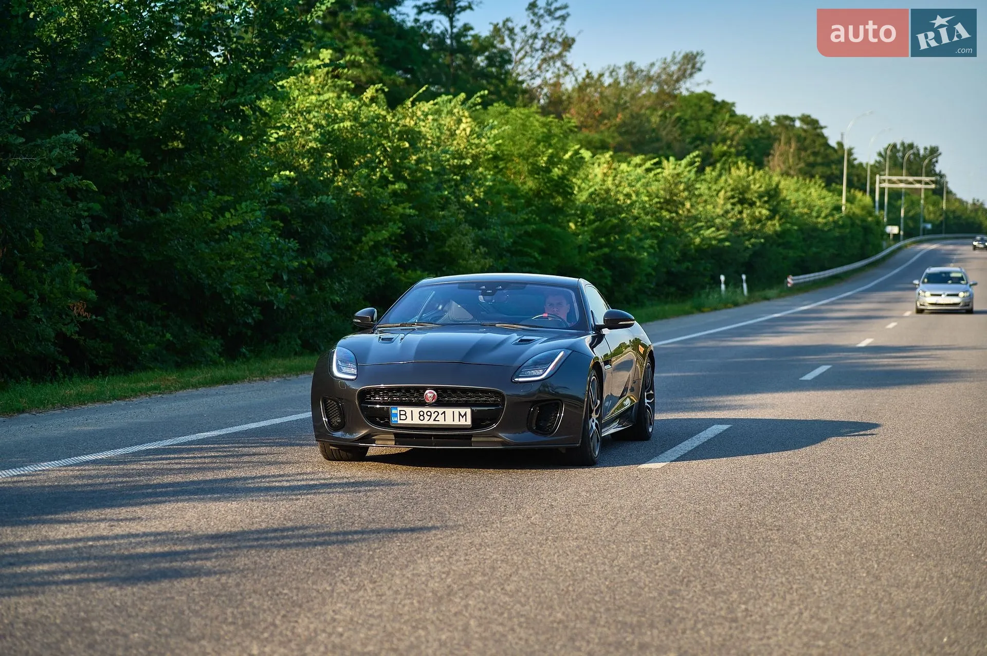 2019 Jaguar F-Type - мініатюра 4