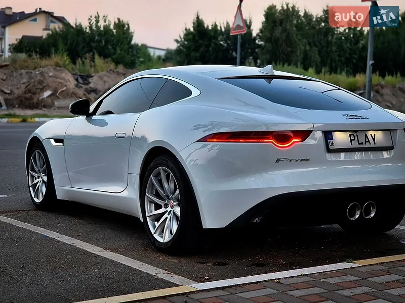 Jaguar F-Type 2016