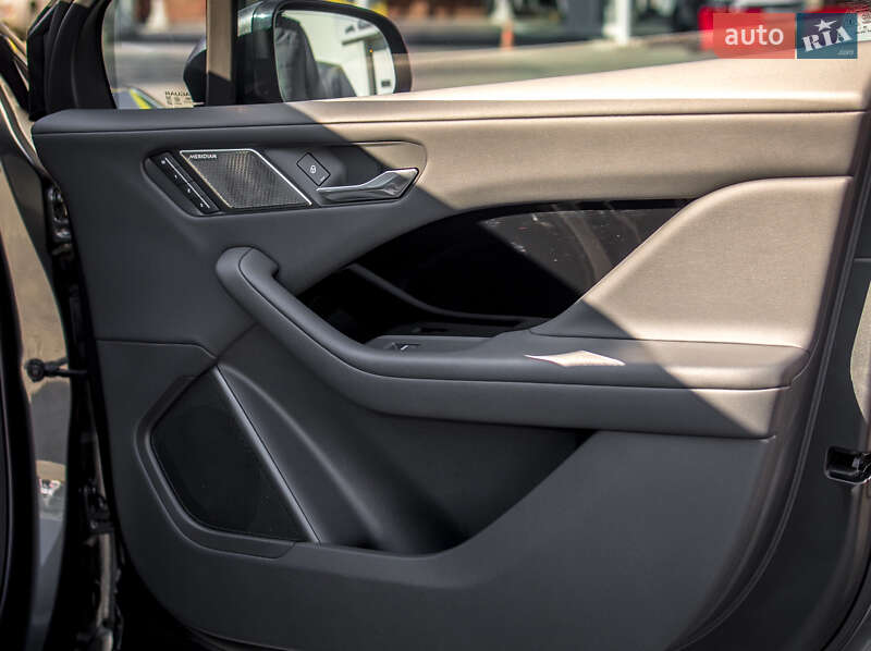 Позашляховик / Кросовер Jaguar I-Pace 2019 в Чернівцях