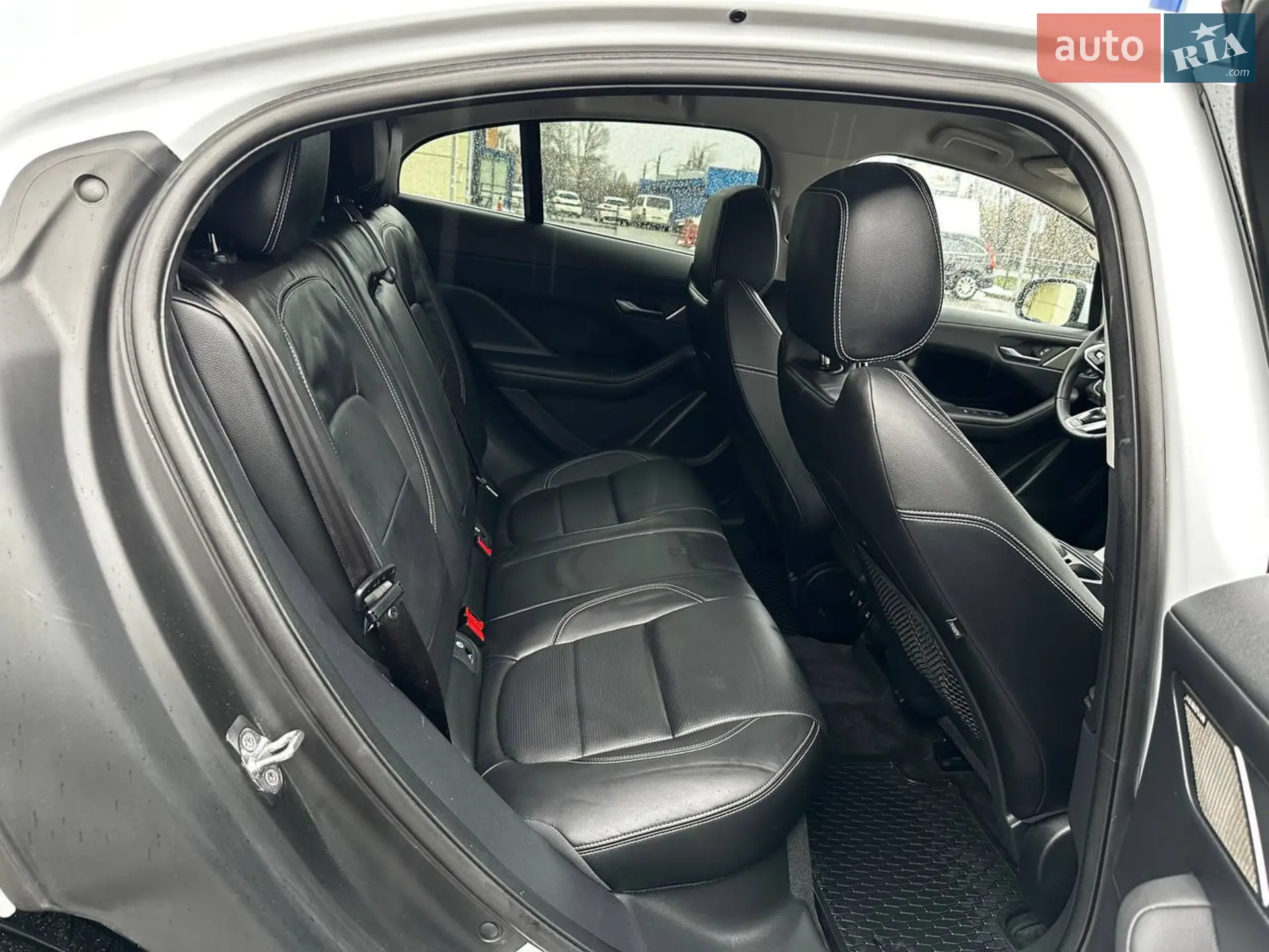 2019 Jaguar I-Pace - мініатюра 11