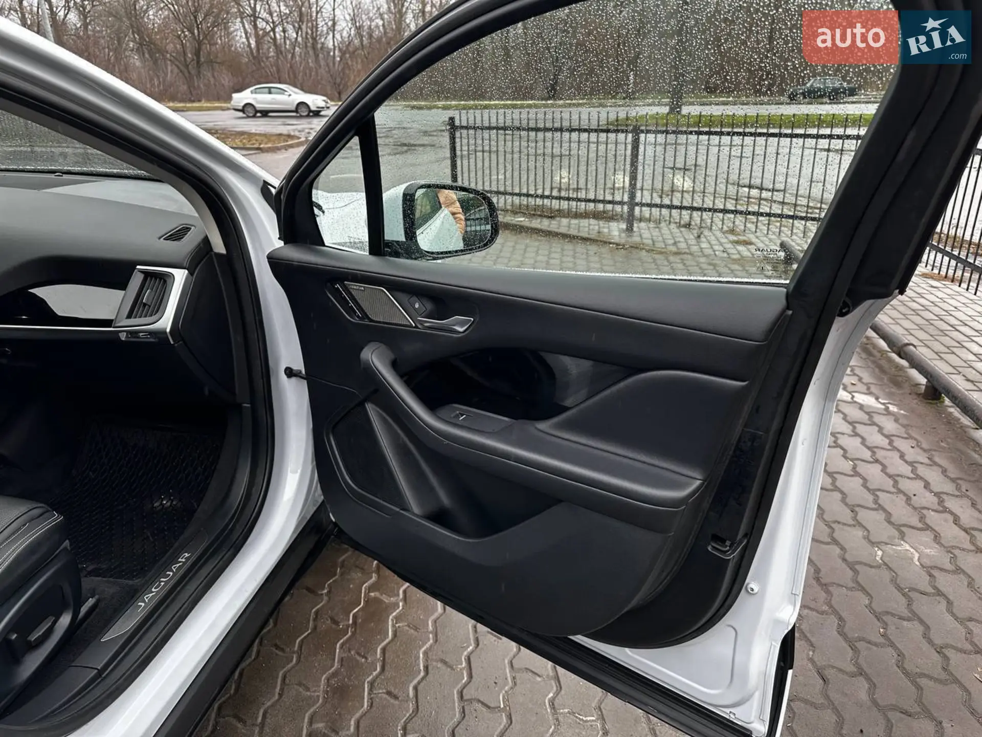 2019 Jaguar I-Pace - мініатюра 15
