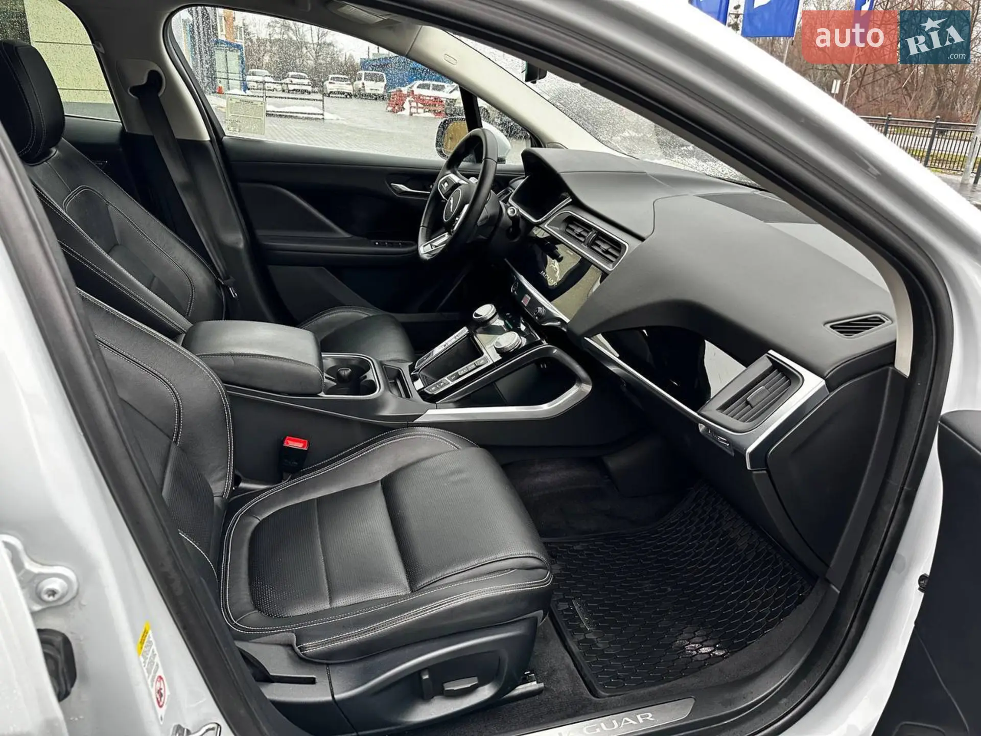 2019 Jaguar I-Pace - мініатюра 19