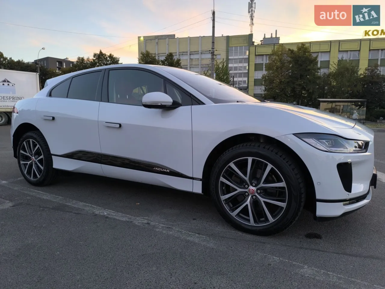 2019 Jaguar I-Pace - мініатюра 29