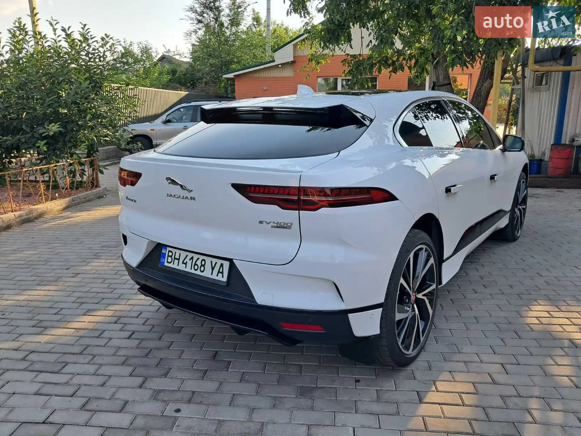 2019 Jaguar I-Pace - мініатюра 4