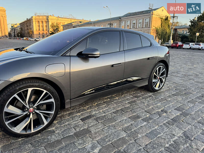 Позашляховик / Кросовер Jaguar I-Pace 2018 в Дніпрі