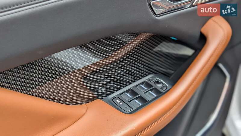 Внедорожник / Кроссовер Jaguar I-Pace 2018 в Киеве фото 17 Внедорожник / Кроссовер Jaguar I-Pace 2018 в Киеве