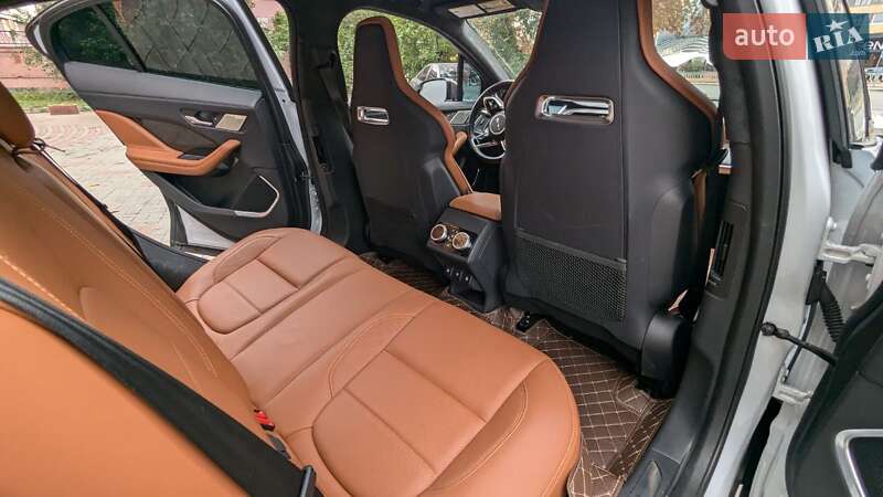 Внедорожник / Кроссовер Jaguar I-Pace 2018 в Киеве фото 30 Внедорожник / Кроссовер Jaguar I-Pace 2018 в Киеве