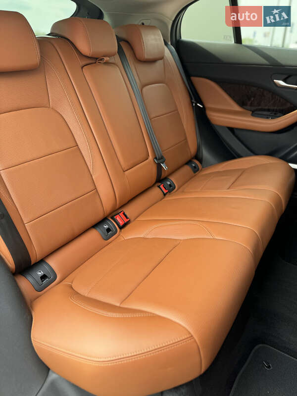 Позашляховик / Кросовер Jaguar I-Pace 2018 в Дніпрі