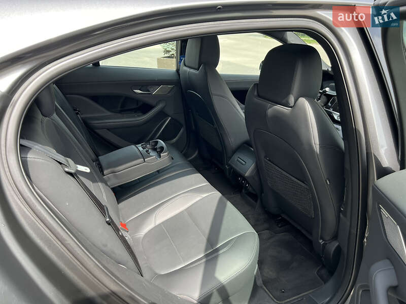 Позашляховик / Кросовер Jaguar I-Pace 2018 в Ужгороді