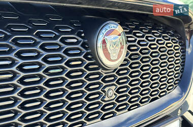 Позашляховик / Кросовер Jaguar I-Pace 2018 в 
