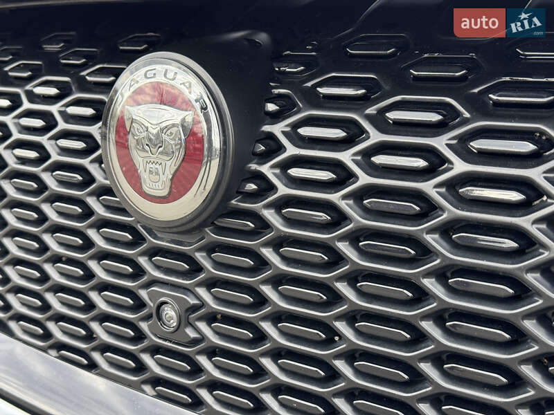 Позашляховик / Кросовер Jaguar I-Pace 2019 в Дніпрі