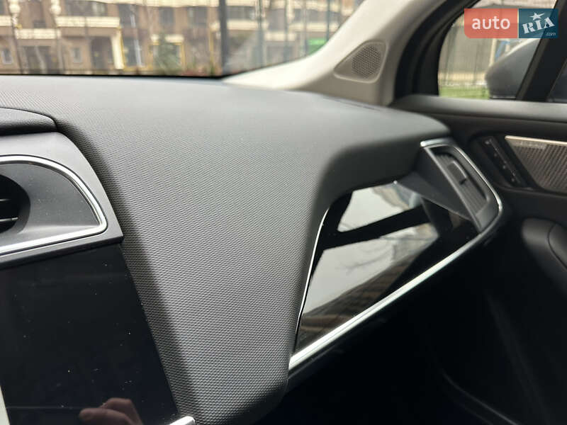 Внедорожник / Кроссовер Jaguar I-Pace 2019 в Киеве фото 30 Внедорожник / Кроссовер Jaguar I-Pace 2019 в Киеве
