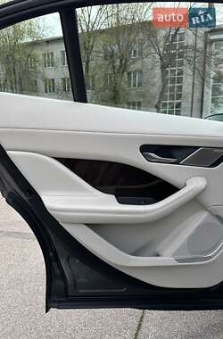 Внедорожник / Кроссовер Jaguar I-Pace 2018 в 