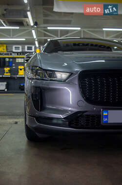 Внедорожник / Кроссовер Jaguar I-Pace 2018 в 