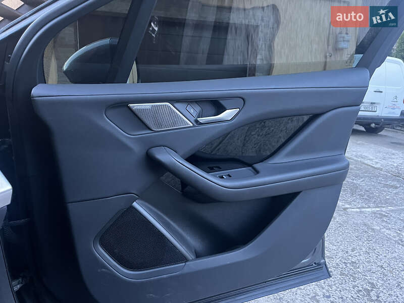 Позашляховик / Кросовер Jaguar I-Pace 2018 в Болехові