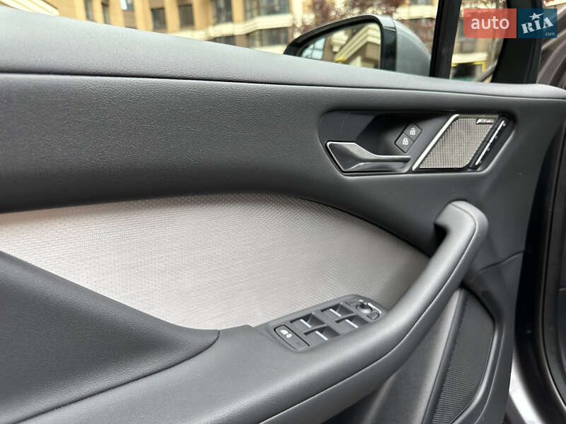Позашляховик / Кросовер Jaguar I-Pace 2021 в Києві