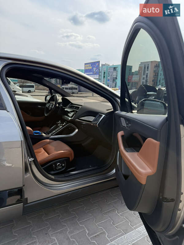 Позашляховик / Кросовер Jaguar I-Pace 2018 в Києві