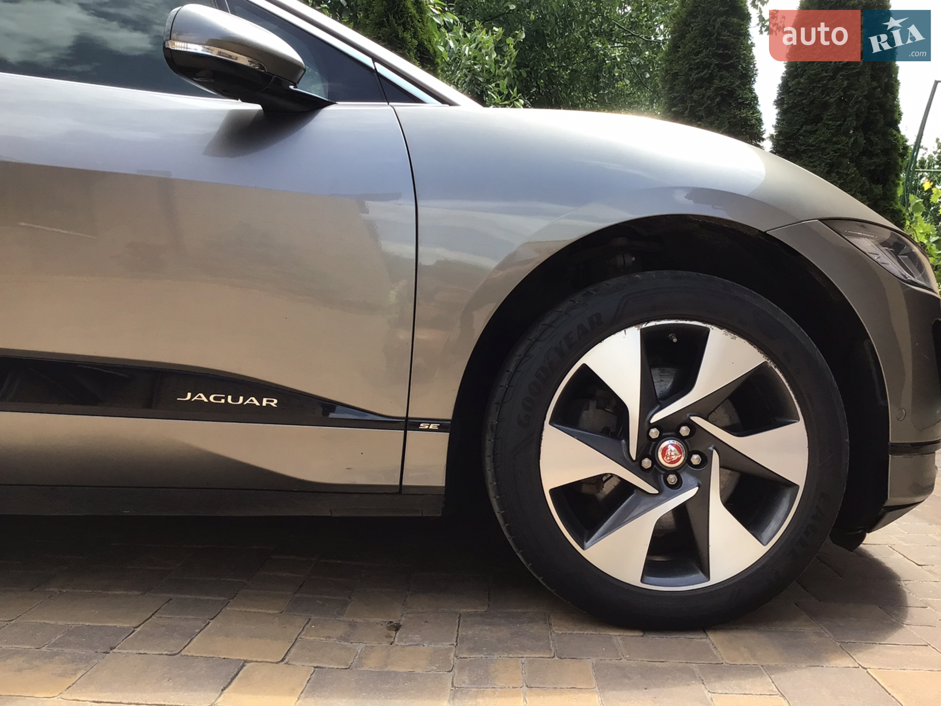 2019 Jaguar I-Pace - мініатюра 3