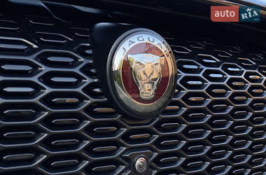 Внедорожник / Кроссовер Jaguar I-Pace 2020 в 