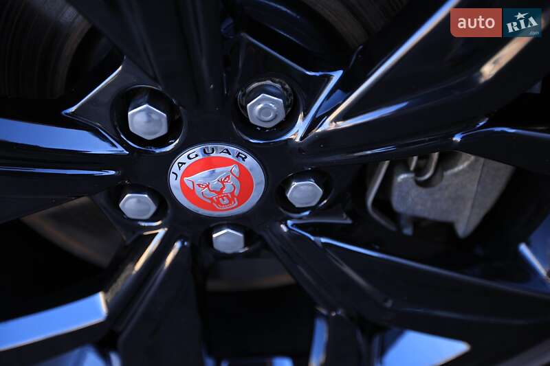 Позашляховик / Кросовер Jaguar I-Pace 2019 в Києві