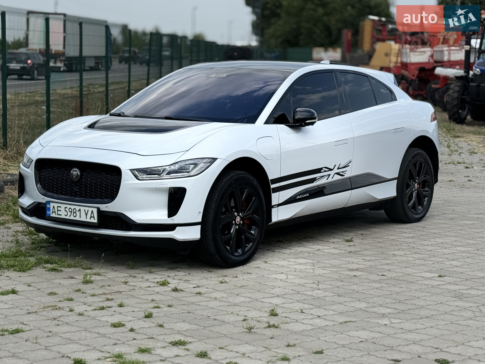 2019 Jaguar I-Pace - мініатюра 4
