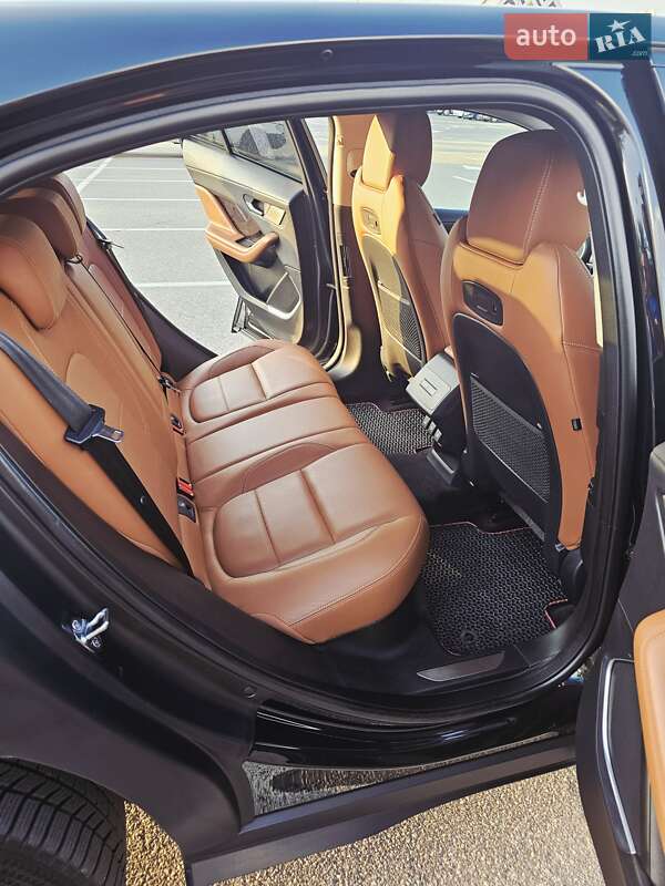 Позашляховик / Кросовер Jaguar I-Pace 2018 в Києві фото 10 Позашляховик / Кросовер Jaguar I-Pace 2018 в Києві