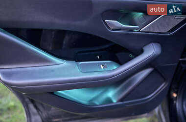 Позашляховик / Кросовер Jaguar I-Pace 2020 в 