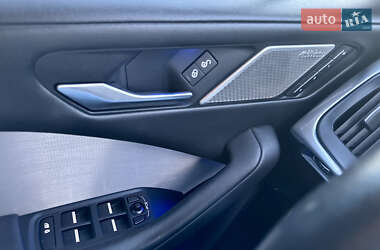 Позашляховик / Кросовер Jaguar I-Pace 2019 в 