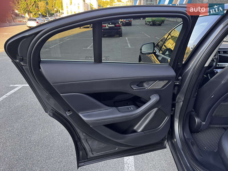 Позашляховик / Кросовер Jaguar I-Pace 2019 в Києві